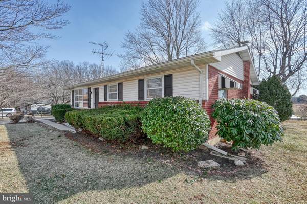 Hanover, PA 17331,1649 OAKWOOD DR