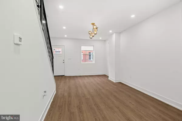 Philadelphia, PA 19145,2047 S BEECHWOOD ST