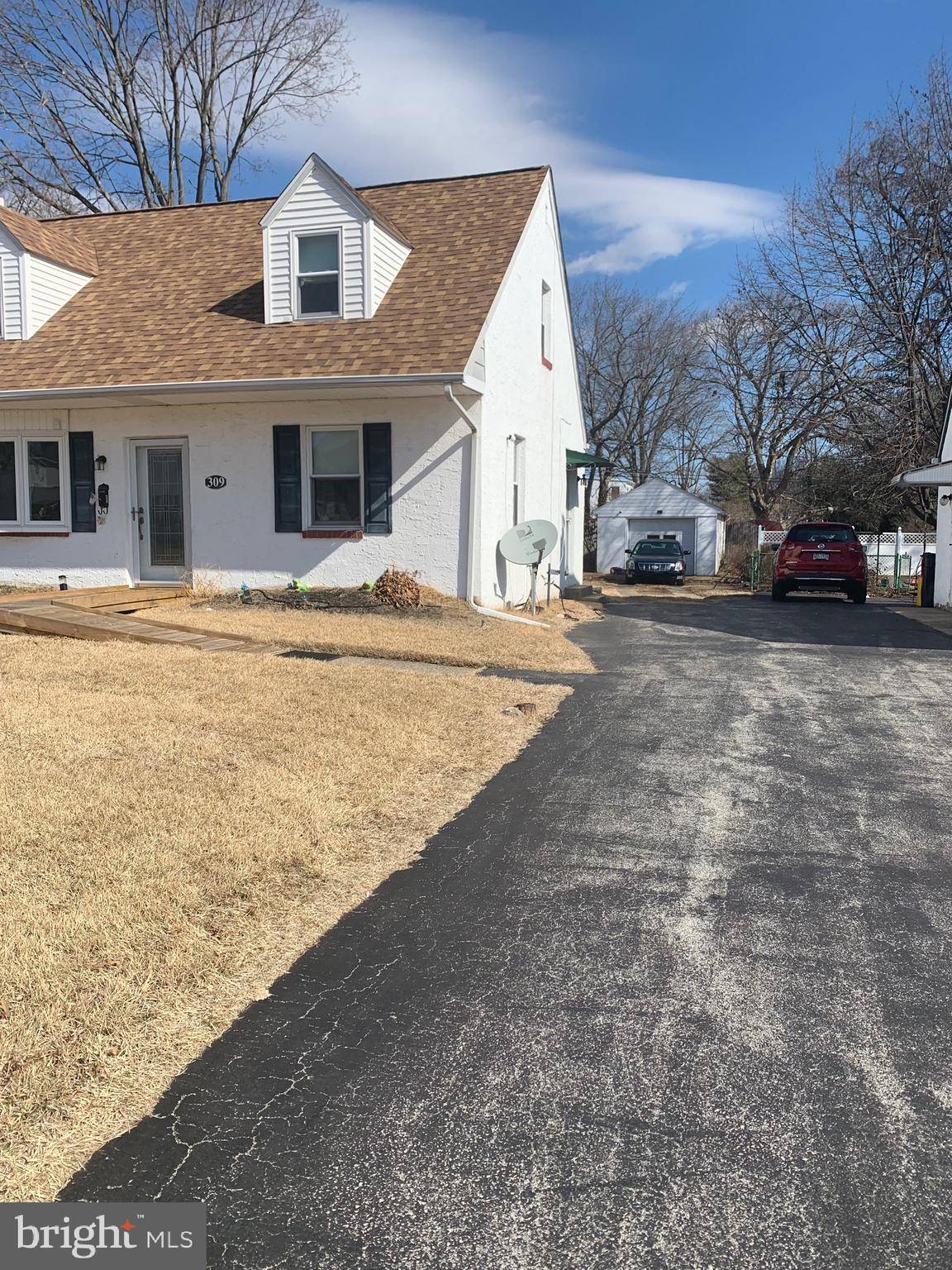Morton, PA 19070,309 YALE SQ