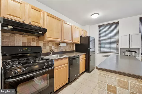 Philadelphia, PA 19130,2601 PENNSYLVANIA AVE #252
