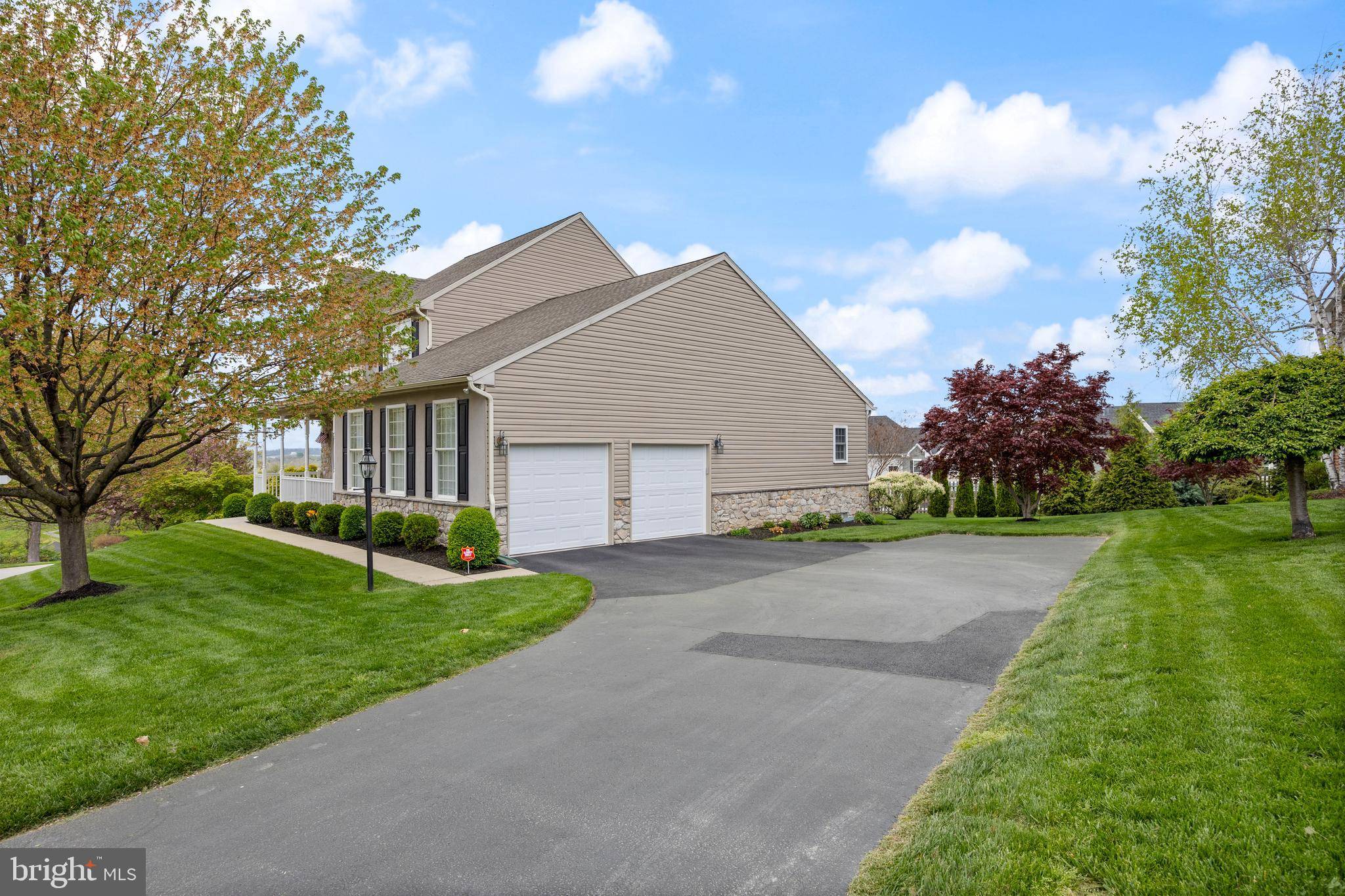 York, PA 17403,1115 GLEN VIEW DR