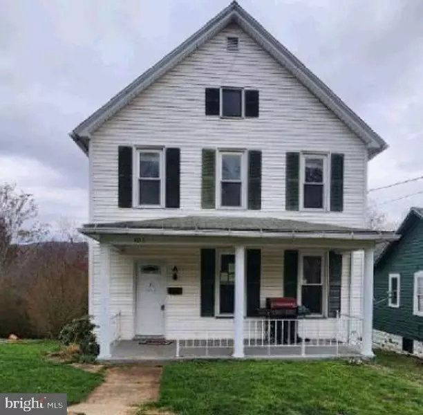 806 E 4TH ST, Oil City, PA 16301