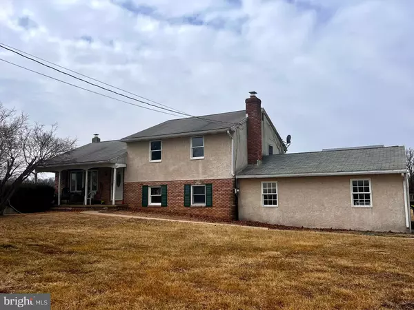 154 COLEBROOKDALE RD, Boyertown, PA 19512