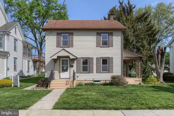 659 E MAPLE ST, Annville, PA 17003