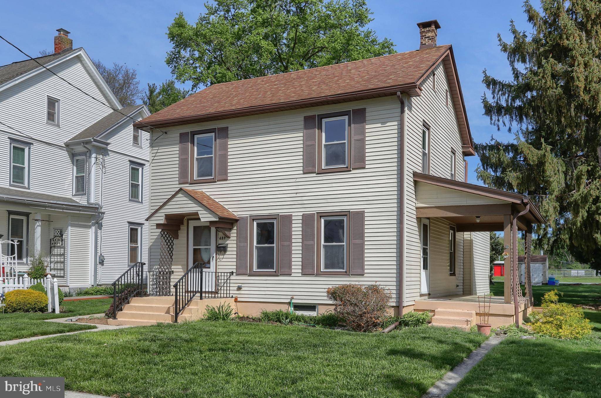 659 E MAPLE ST, Annville, PA 17003