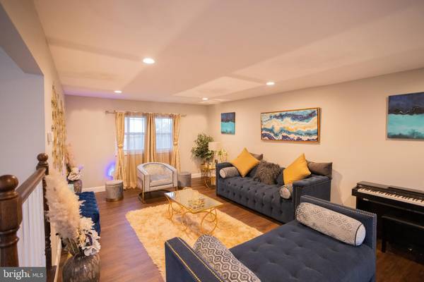 Ewing, NJ 08638,4 BLUE RIDGE DR