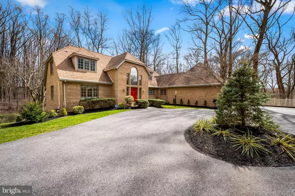 Glen Arm, MD 21057,3 DEER WOODS CT