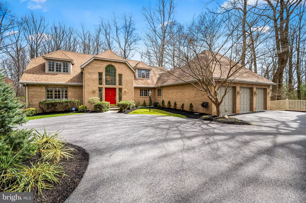 Glen Arm, MD 21057,3 DEER WOODS CT