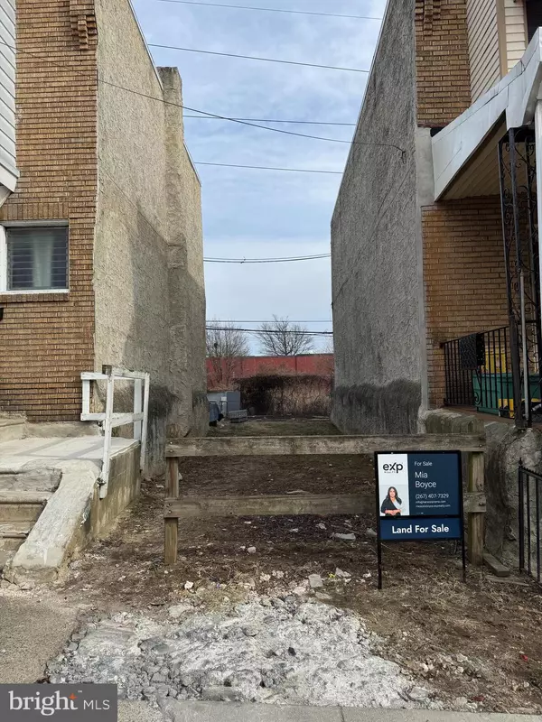 4819 N MARSHALL ST, Philadelphia, PA 19120