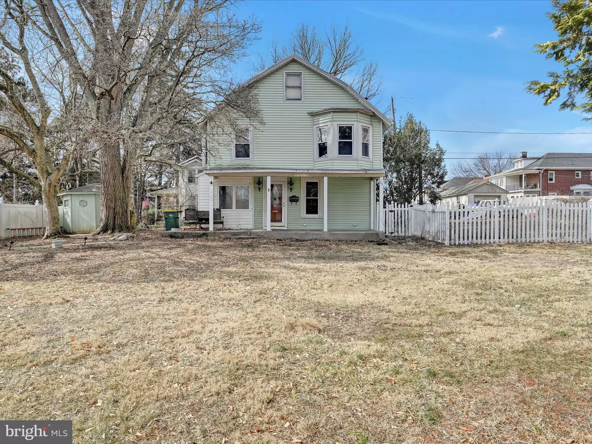 West Lawn, PA 19609,208 PERKASIE AVE