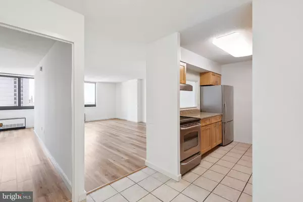 Philadelphia, PA 19102,1420 LOCUST ST #20G