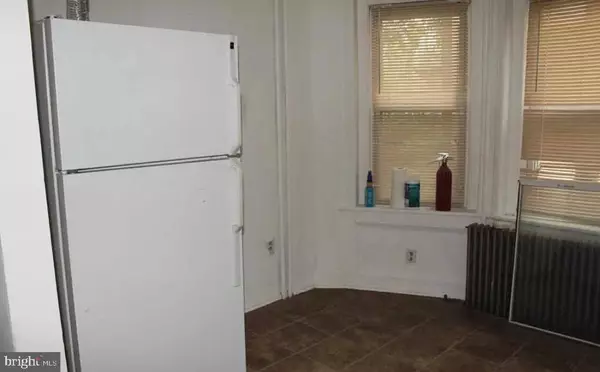 Vineland, NJ 08360,413 W GRAPE ST