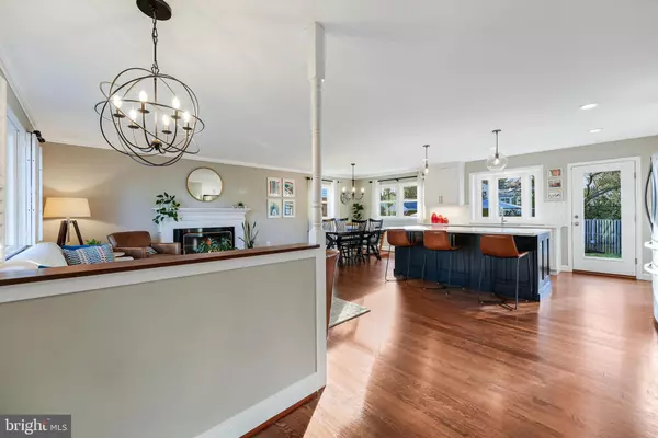 Mclean, VA 22101,1640 WARNER AVE