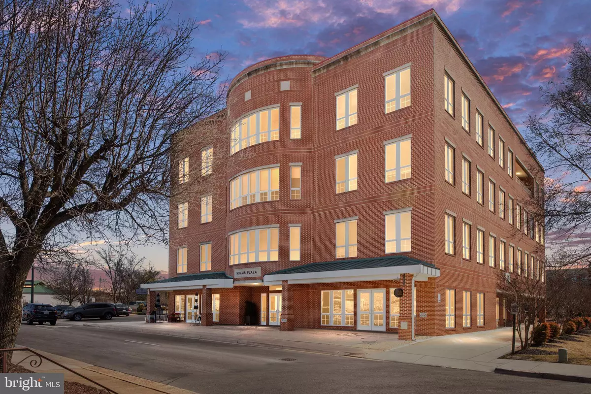 Manassas, VA 20110,9255 CENTER ST #410