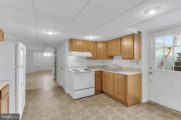 Marriottsville, MD 21104,7901 HENRYTON RD #BASEMENT