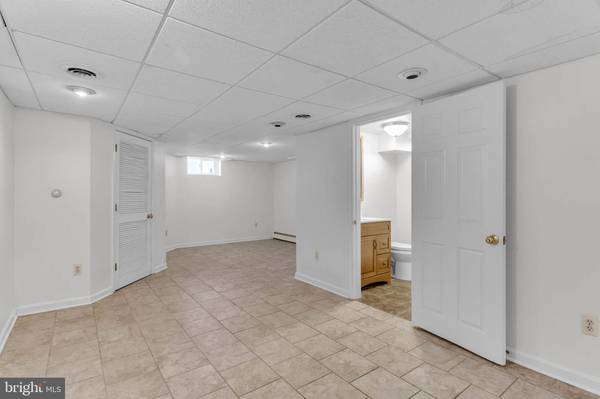 Marriottsville, MD 21104,7901 HENRYTON RD #BASEMENT