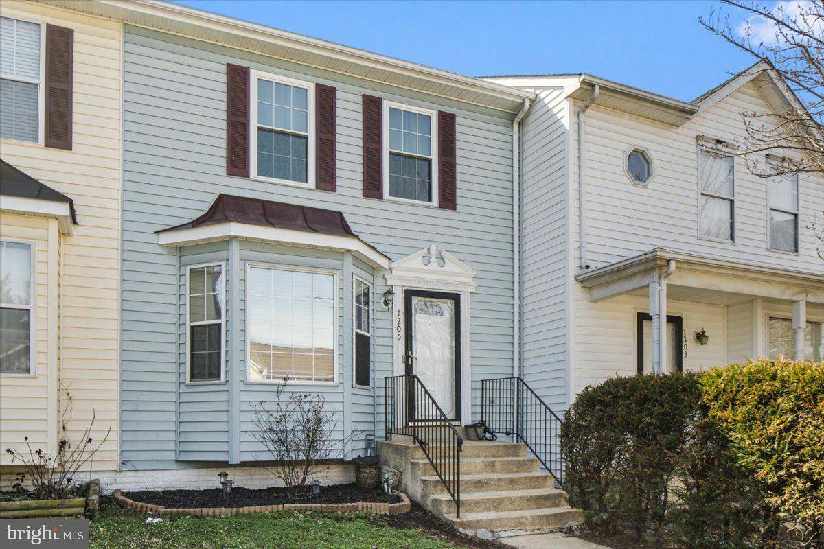 1205 DILLON CT, Capitol Heights, MD 20743
