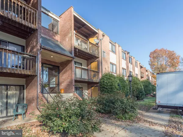 10724 WEST DR #302, Fairfax, VA 22030