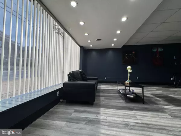 Willow Grove, PA 19090,319 EASTON RD #A