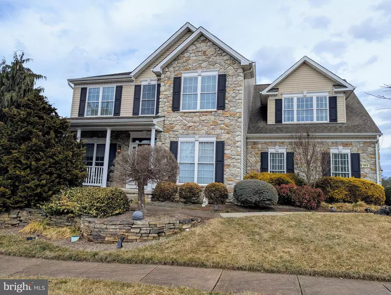 7419 GRAND LAKE DR, Seven Valleys, PA 17360