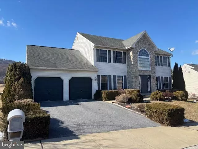 Sinking Spring, PA 19608,3 BRENTWOOD