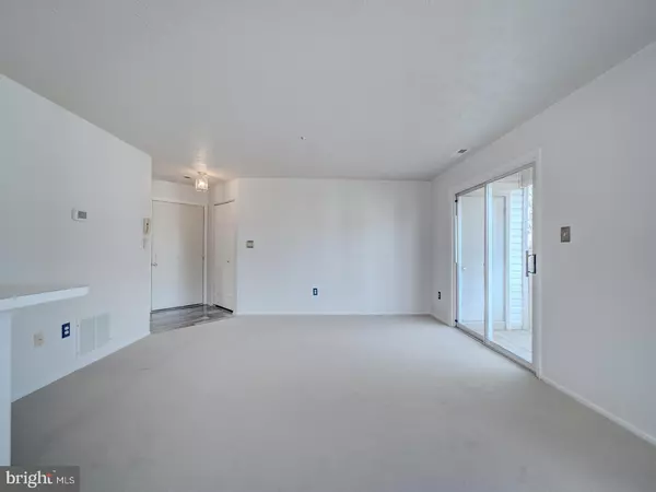 Nottingham, MD 21236,128 JUMPERS CIR #202