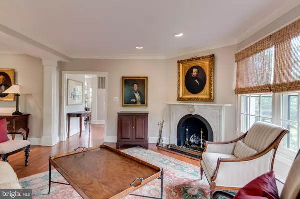 Alexandria, VA 22307,1911 BELLE HAVEN RD