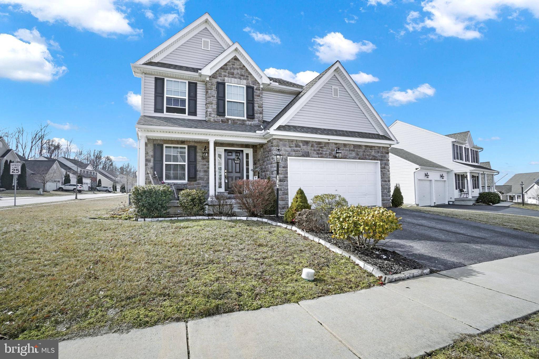 Seven Valleys, PA 17360,777 COUGAR POINTE CIR