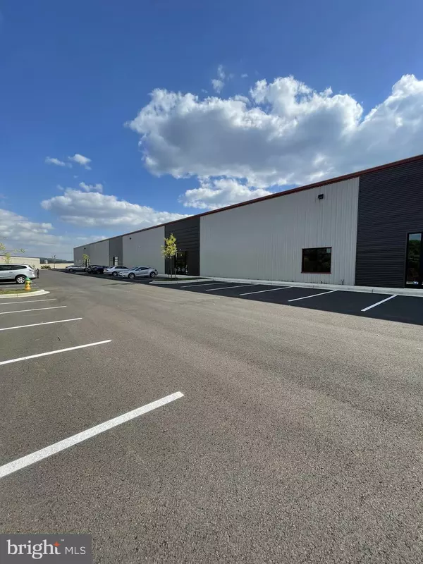 Frederick, MD 21701,331 AVIATION WAY #UNIT 5