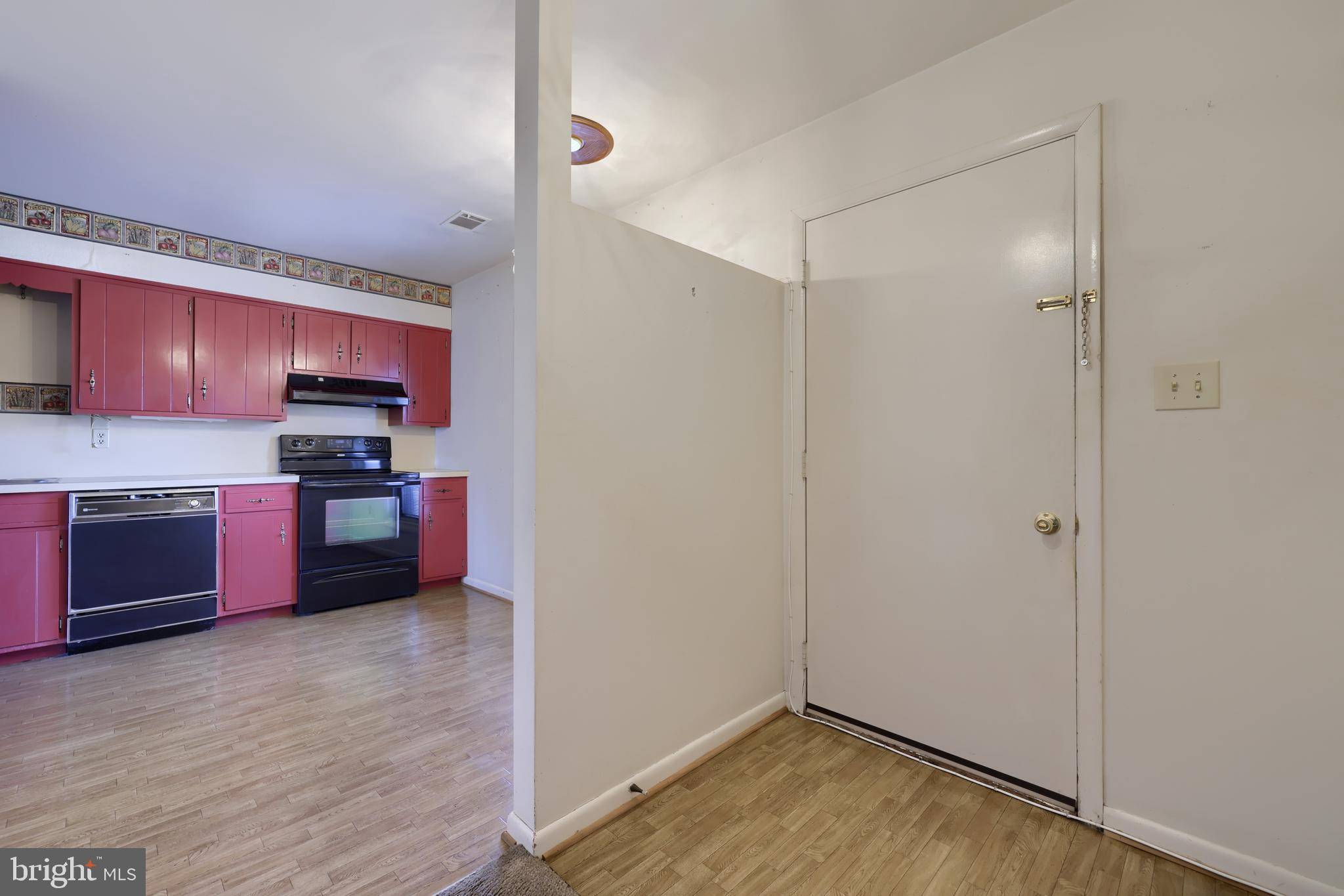 Ephrata, PA 17522,541 CLOVERBROOK DR