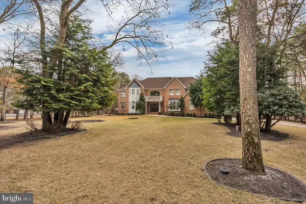 Medford, NJ 08055,17 BROOKWOOD DR