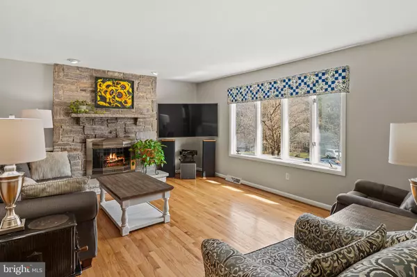 Ellicott City, MD 21042,10084 MAPLEWOOD DR