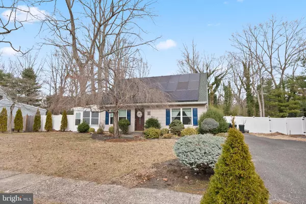 12 CENTENNIAL RD, Sicklerville, NJ 08081