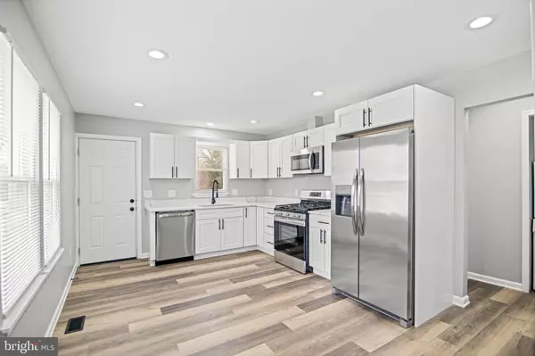Capitol Heights, MD 20743,1224 LARCHMONT AVE