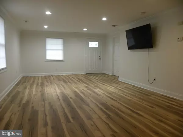 Vineland, NJ 08360,3397 N DELSEA DR