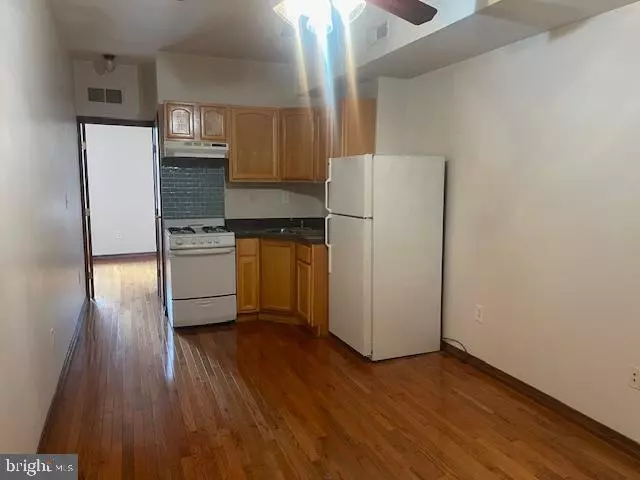 1003 S 3RD ST #2, Philadelphia, PA 19147