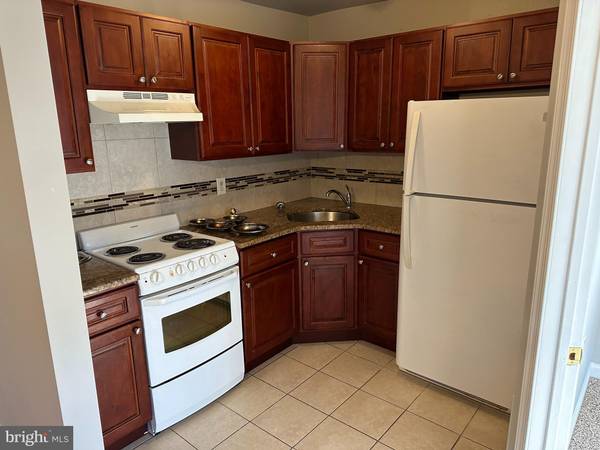 Philadelphia, PA 19141,6141-1/2 OLD YORK RD #2