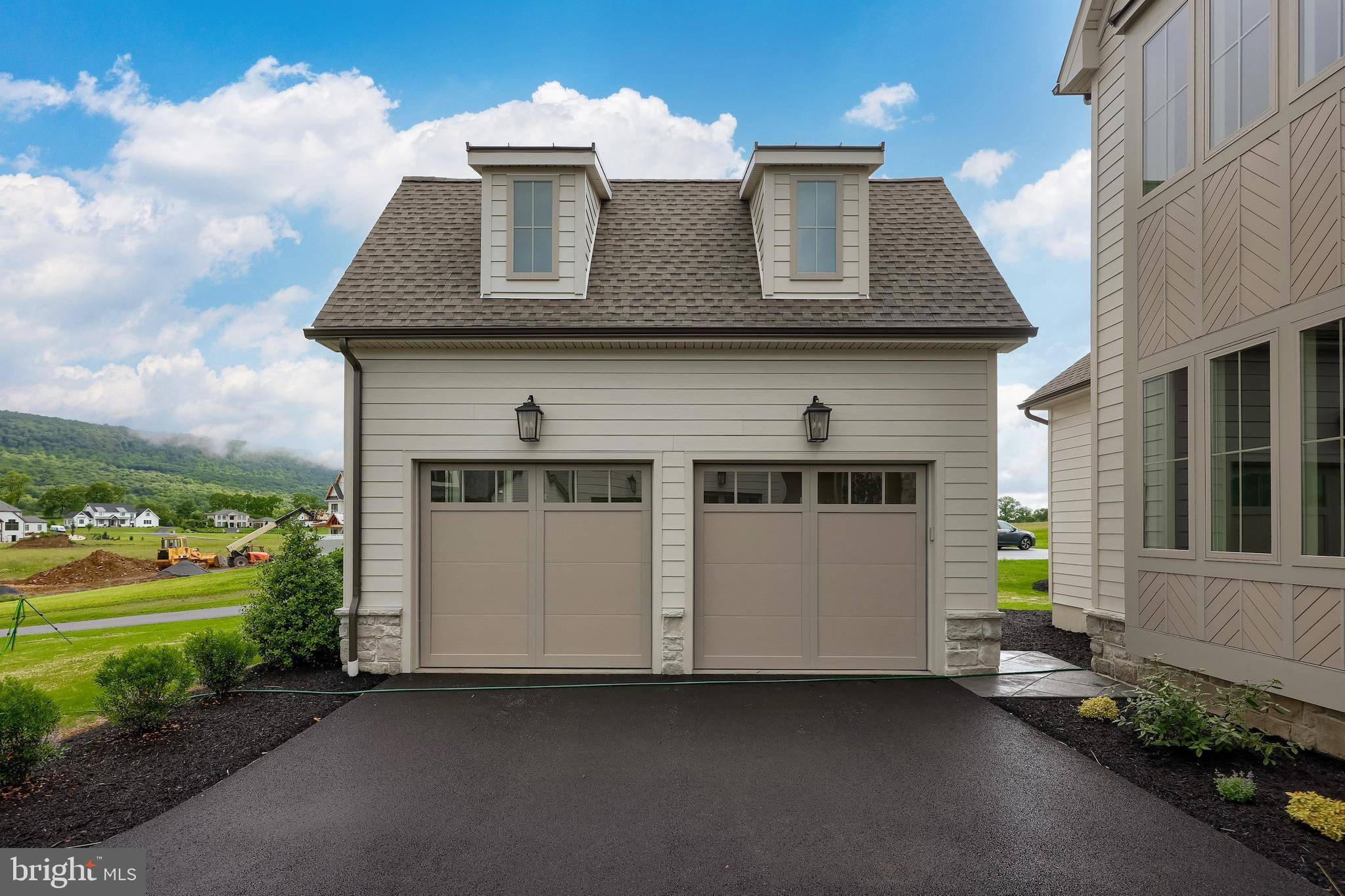 Mechanicsburg, PA 17050,11 SAILFISH DR