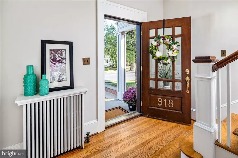 918 WILLIAM ST, Fredericksburg, VA 22401