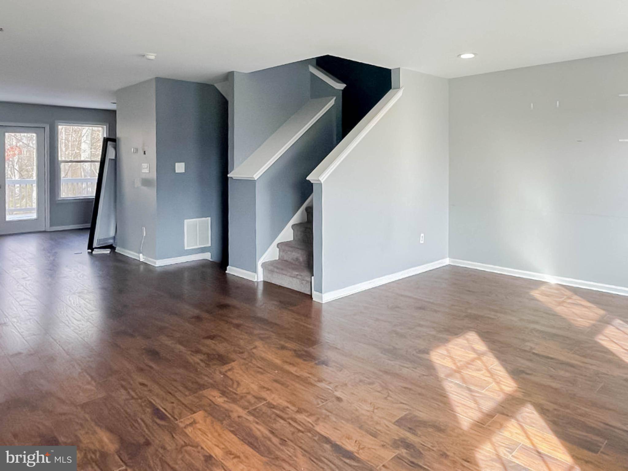 Sicklerville, NJ 08081,7 TAILOR LN
