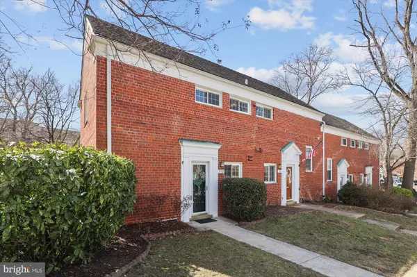 3712 LYONS LN, Alexandria, VA 22302