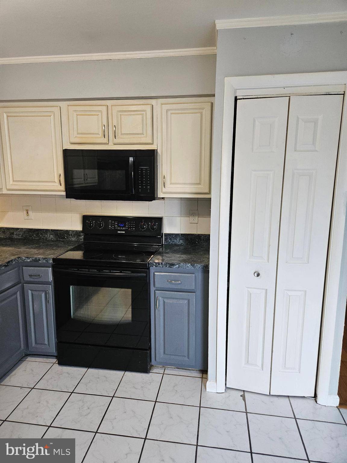 Pottstown, PA 19464,2103 WALNUT RIDGE EST