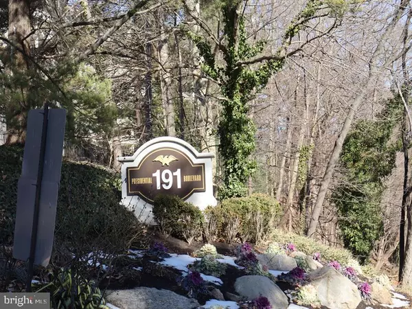 Bala Cynwyd, PA 19004,191 PRESIDENTIAL BLVD #R-915B