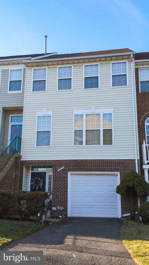 14627 SEASONS DR, Centreville, VA 20120