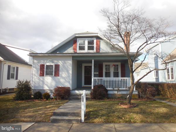 137 E CHESTNUT ST, Cleona, PA 17042