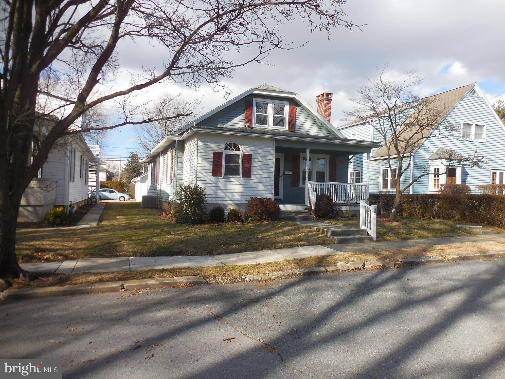Cleona, PA 17042,137 E CHESTNUT ST