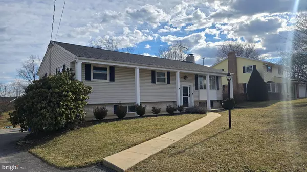 2613 WREN TER, York, PA 17403