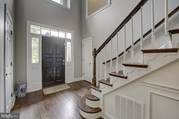 Bethesda, MD 20817,1 TOWN GATE CT