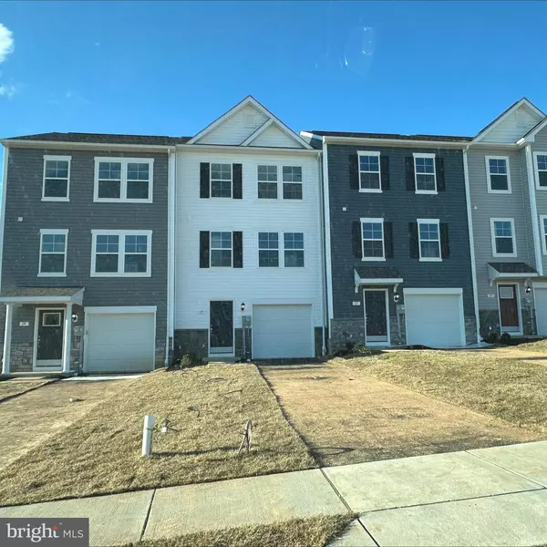 17 ANGUS DR, Hanover, PA 17331
