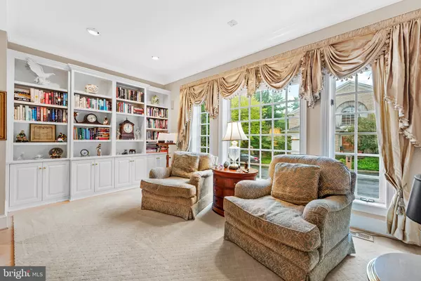 Potomac, MD 20854,10041 CHARTWELL MANOR CT